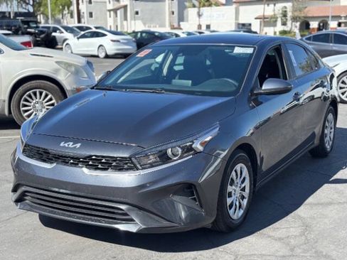 Used 2023 Kia Forte LX FWD image 7