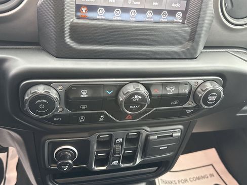 Used 2023 Jeep Wrangler Sport S image 20