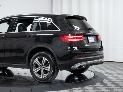 Used 2018 Mercedes-Benz GLC 300 4MATIC image 29