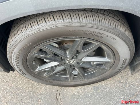 Certified 2025 Toyota Grand Highlander FWD image 8