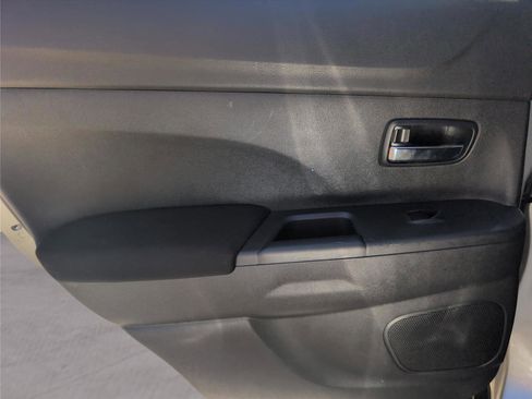 Used 2022 Mitsubishi Outlander Sport ES FWD image 29