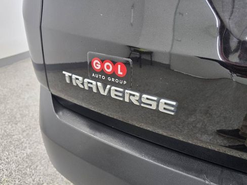 Used 2019 Chevrolet Traverse LS FWD image 7