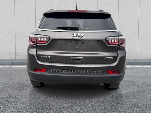 Used 2023 Jeep Compass Latitude image 6