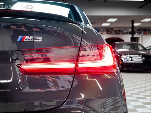 Used 2025 BMW M3 w/ M Carbon Exterior Package RWD image 59