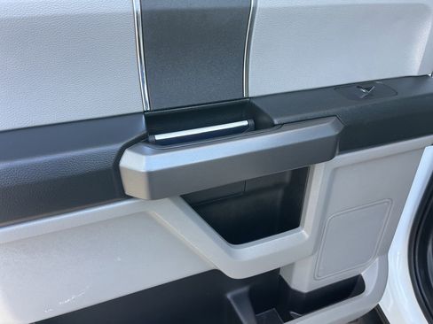 Used 2020 Ford F150 XLT image 28