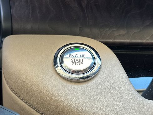 Used 2023 Lincoln Aviator Reserve w/ Elements Package Plus image 24