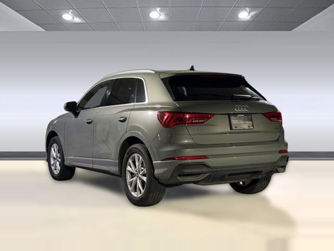 Certified 2025 Audi Q3 2.0T Premium w/ Convenience Package AWD/4WD image 3