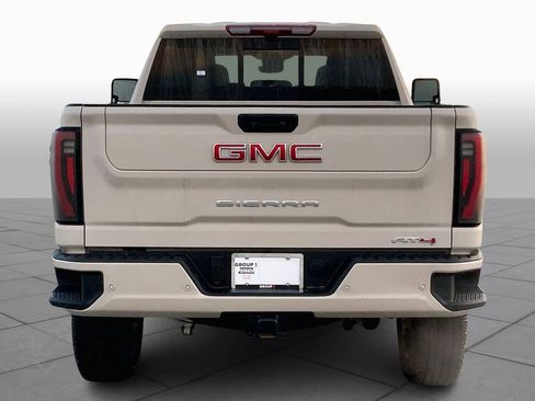 Used 2026 GMC Sierra 2500 AT4 w/ AT4 Premium Plus Package image 4