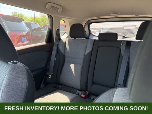 Used 2022 Nissan Rogue S image 8