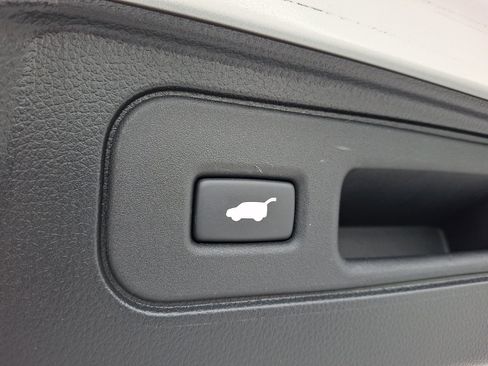 Used 2025 Honda Passport EX-L image 28