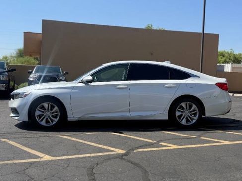 Used 2018 Honda Accord LX image 6