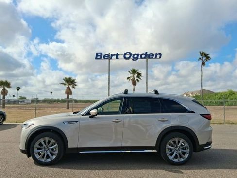 New 2026 MAZDA CX-90 3.3 Turbo w/ Premium Plus Pkg image 3