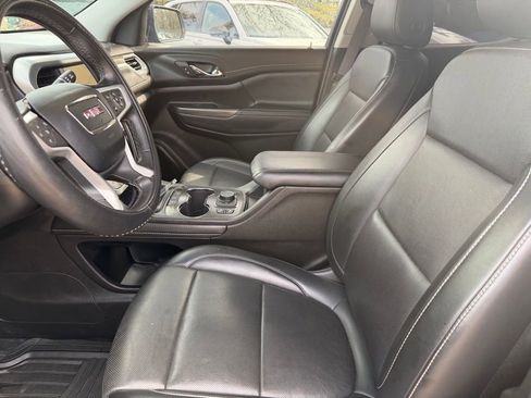 Used 2023 GMC Acadia SLT image 21