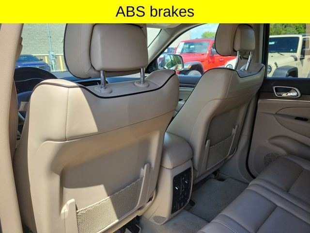 Used 2015 Jeep Grand Cherokee Overland AWD/4WD image 28