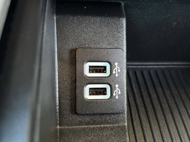 Used 2018 Ford F150 Lariat RWD image 30