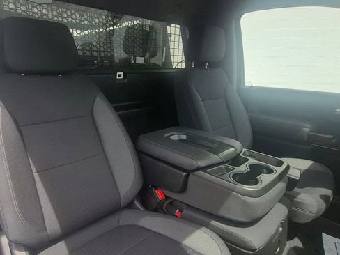 Used 2022 GMC Sierra 2500 SLE w/ SLE Convenience Package AWD/4WD image 4