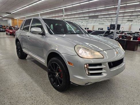 Used 2008 Porsche Cayenne AWD/4WD image 3