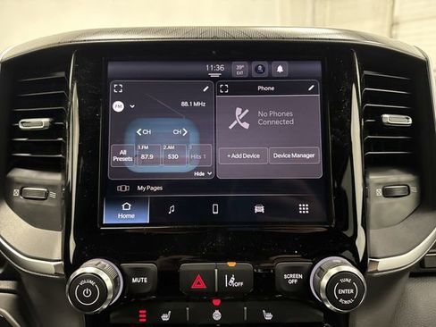 New 2026 RAM 1500 4x4 Crew Cab image 17