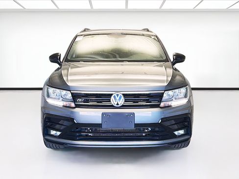 Used 2020 Volkswagen Tiguan SE R-Line image 2