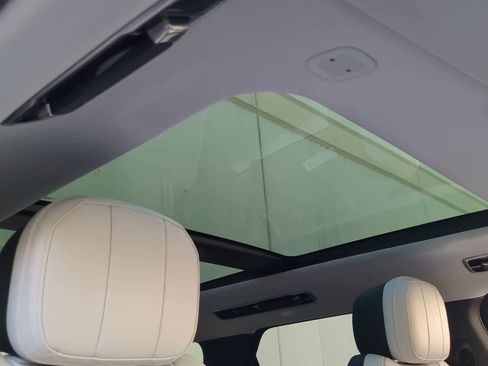 Used 2023 Land Rover Range Rover Sport SE Dynamic image 19