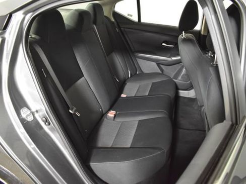 Used 2023 Nissan Sentra SV FWD image 30