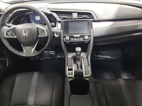 Used 2018 Honda Civic EX-T image 2