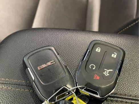 Used 2022 GMC Terrain AT4 w/ Infotainment Package II image 33