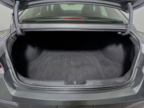 Used 2024 Hyundai Elantra SEL image 34