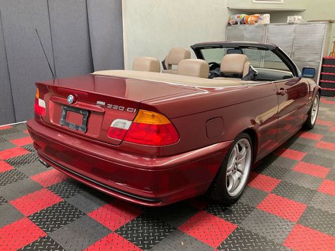 Used 2001 BMW 330Ci Convertible RWD image 3