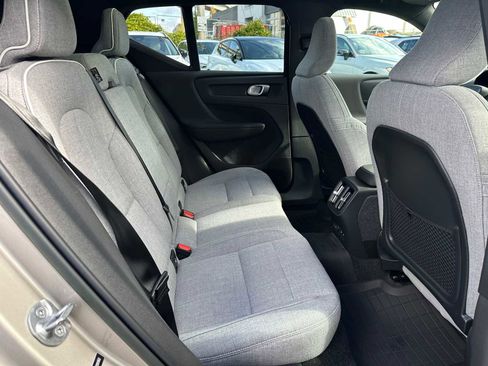 Certified 2023 Volvo XC40 Recharge Ultimate AWD/4WD image 13