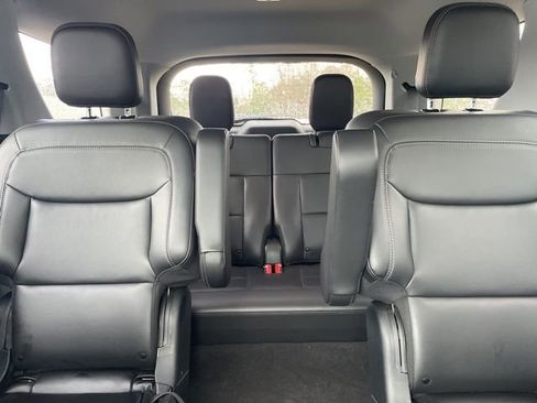 Certified 2023 Ford Explorer XLT w/ Equipment Group 202A image 12