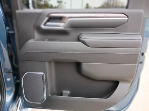 New 2025 Chevrolet Silverado 2500 LTZ w/ LTZ Convenience Package image 14