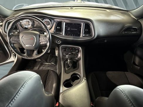 Used 2019 Dodge Challenger R/T Scat Pack w/ Shaker Package image 24