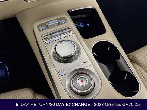 Used 2023 Genesis GV70 2.5T w/ Select Package AWD/4WD image 23