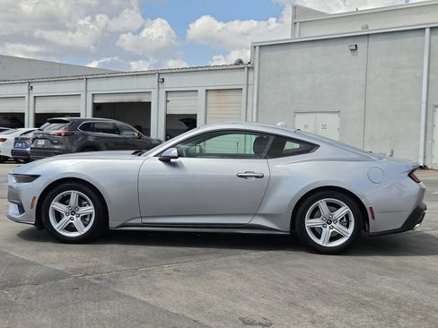 Used 2026 Ford Mustang Premium RWD image 6