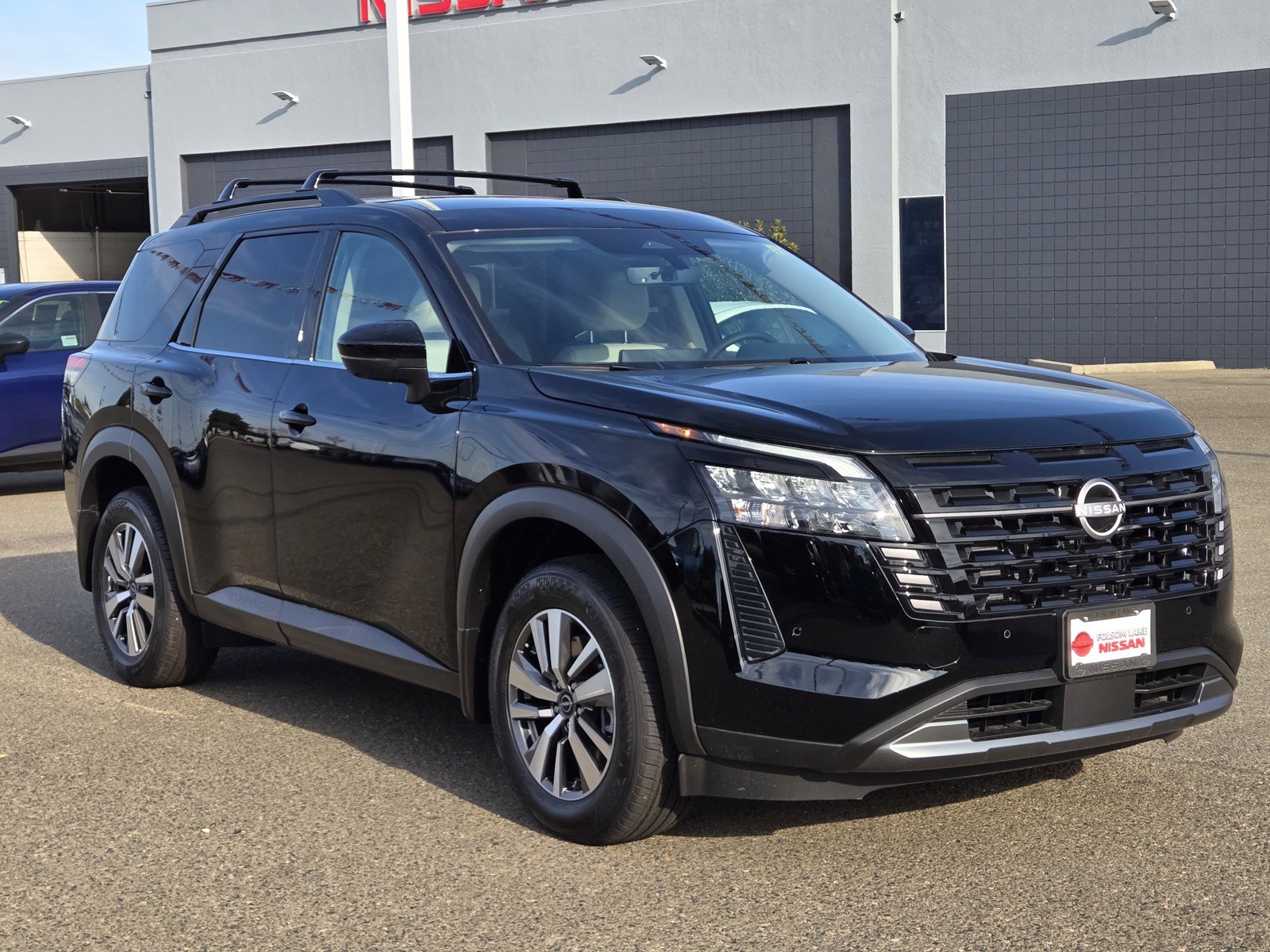 Certified 2026 Nissan Pathfinder SL AWD/4WD image 1