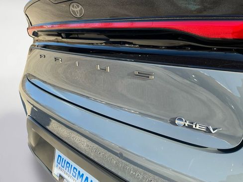 Used 2023 Toyota Prius LE image 23