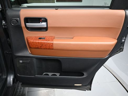 Certified 2021 Toyota Sequoia Platinum image 44