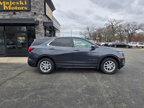 Used 2022 Chevrolet Equinox LT image 8