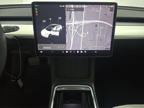 Used 2023 Tesla Model 3 Standard Range RWD image 13