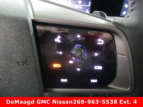 New 2025 Nissan Murano SL image 24