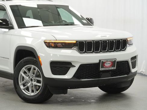 New 2026 Jeep Grand Cherokee Laredo X AWD/4WD image 3