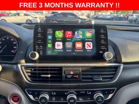Used 2018 Honda Accord Touring image 48