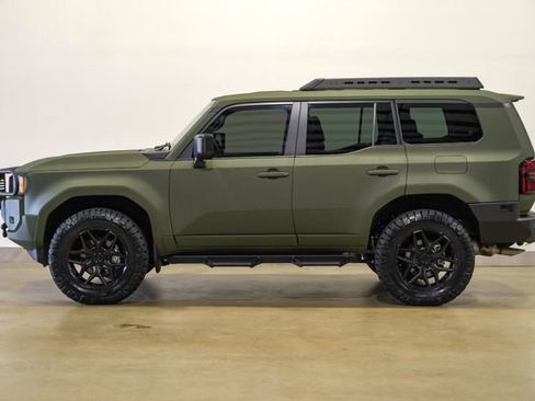 Used 2025 Toyota Land Cruiser image 39