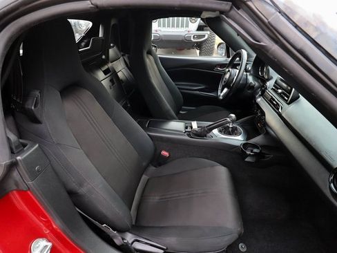 Used 2016 MAZDA MX-5 Miata Sport image 33