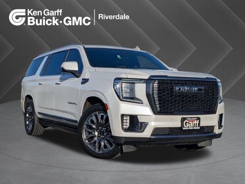 Used 2023 GMC Yukon XL Denali Ultimate image 1