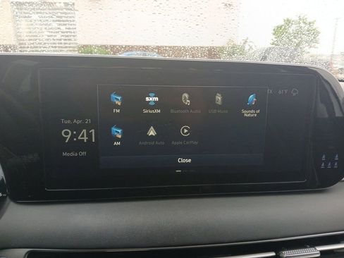 Used 2024 Hyundai Palisade Limited FWD image 17