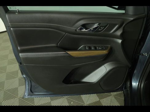 Used 2019 GMC Acadia SLE w/ LPO, Floor Liner Package AWD/4WD image 22