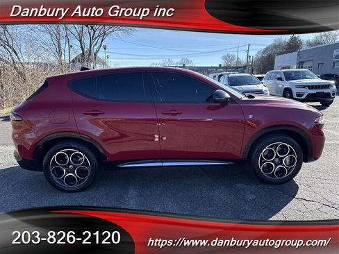 Used 2024 Alfa Romeo Tonale Ti w/ Premium Interior Package image 7