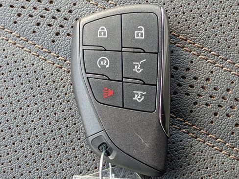 New 2026 Chevrolet Suburban High Country image 33